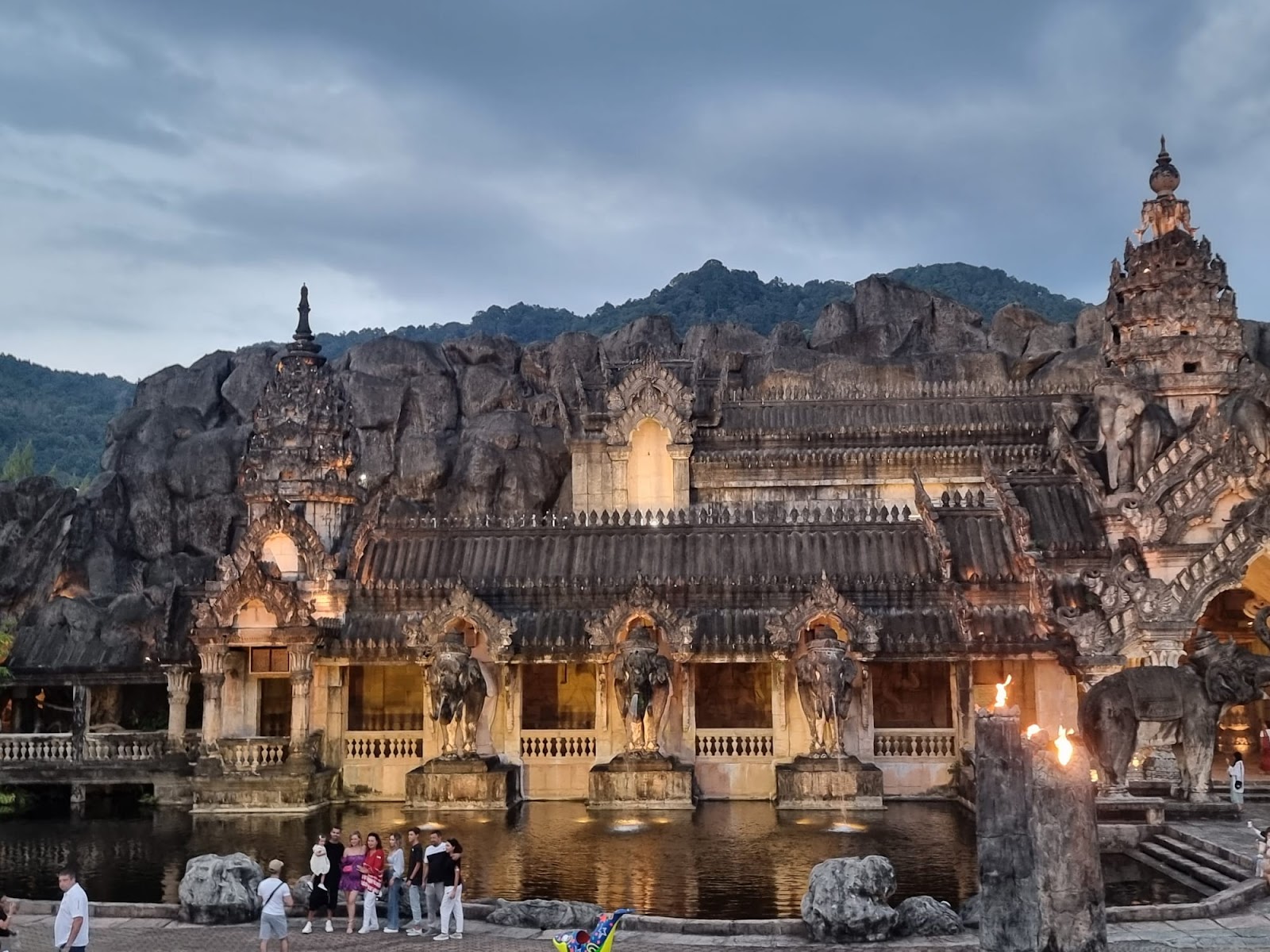 ภูเก็ตแฟนตาซี:แลนด์มาร์คที่น่าสนใจที่สุดของภูเก็ต