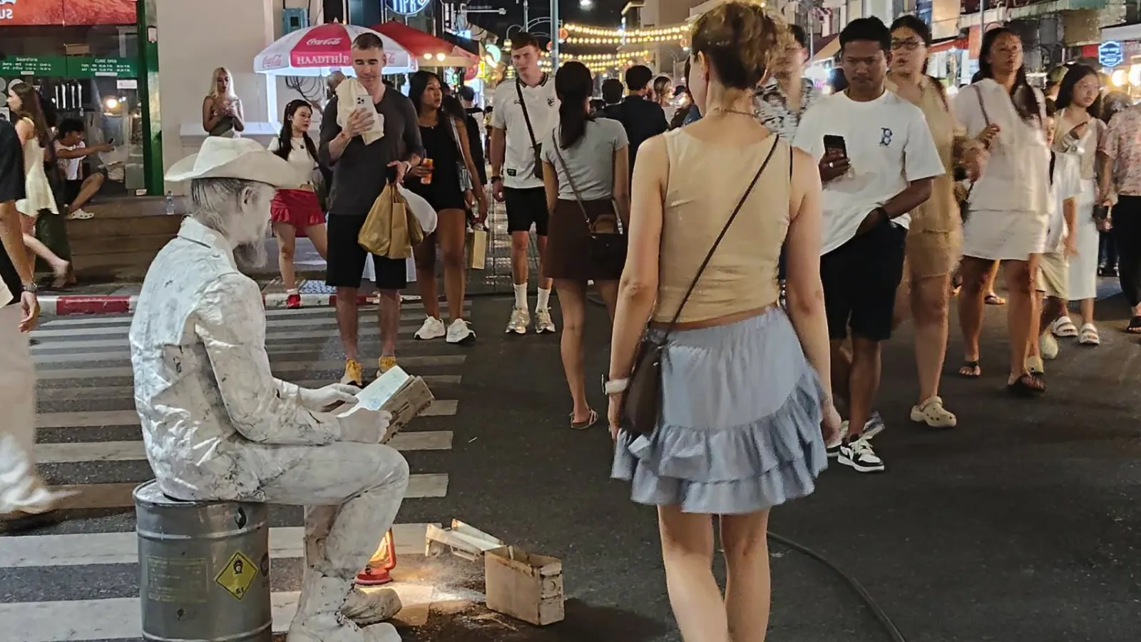 ถนนคนเดินชาร์เตอร์ ภูเก็ต Old Town เดินเล่น ชิมอาหาร ช้อปปิ้ง