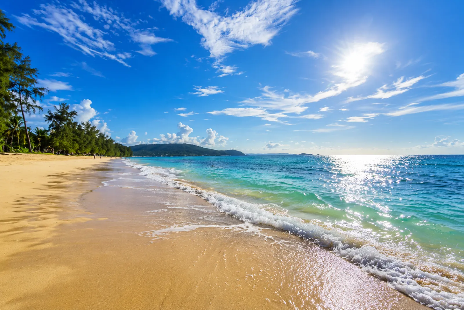 หาดไม้ขาว ภูเก็ต จุดถ่ายรูปเครื่องบิน ชายหาดยาว เงียบสงบ