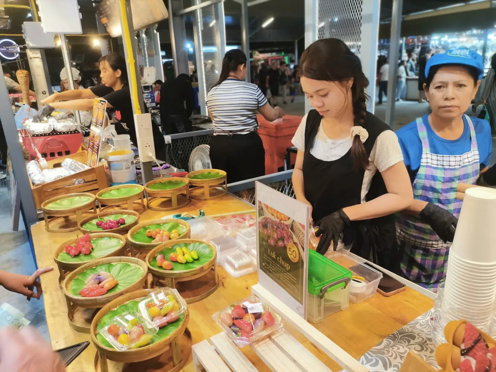 Naka Market Phuket – Largest Street Food Night Market in Phuket