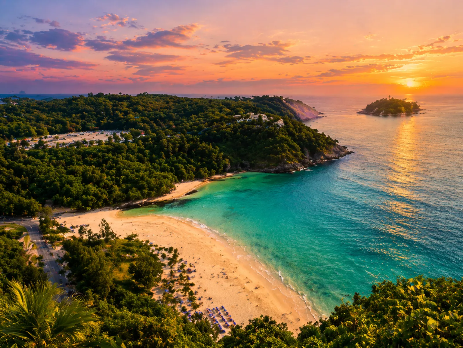 หาดในหาน ภูเก็ต หาดสวย น้ำใส เงียบสงบ ใกล้แหลมพรหมเทพ