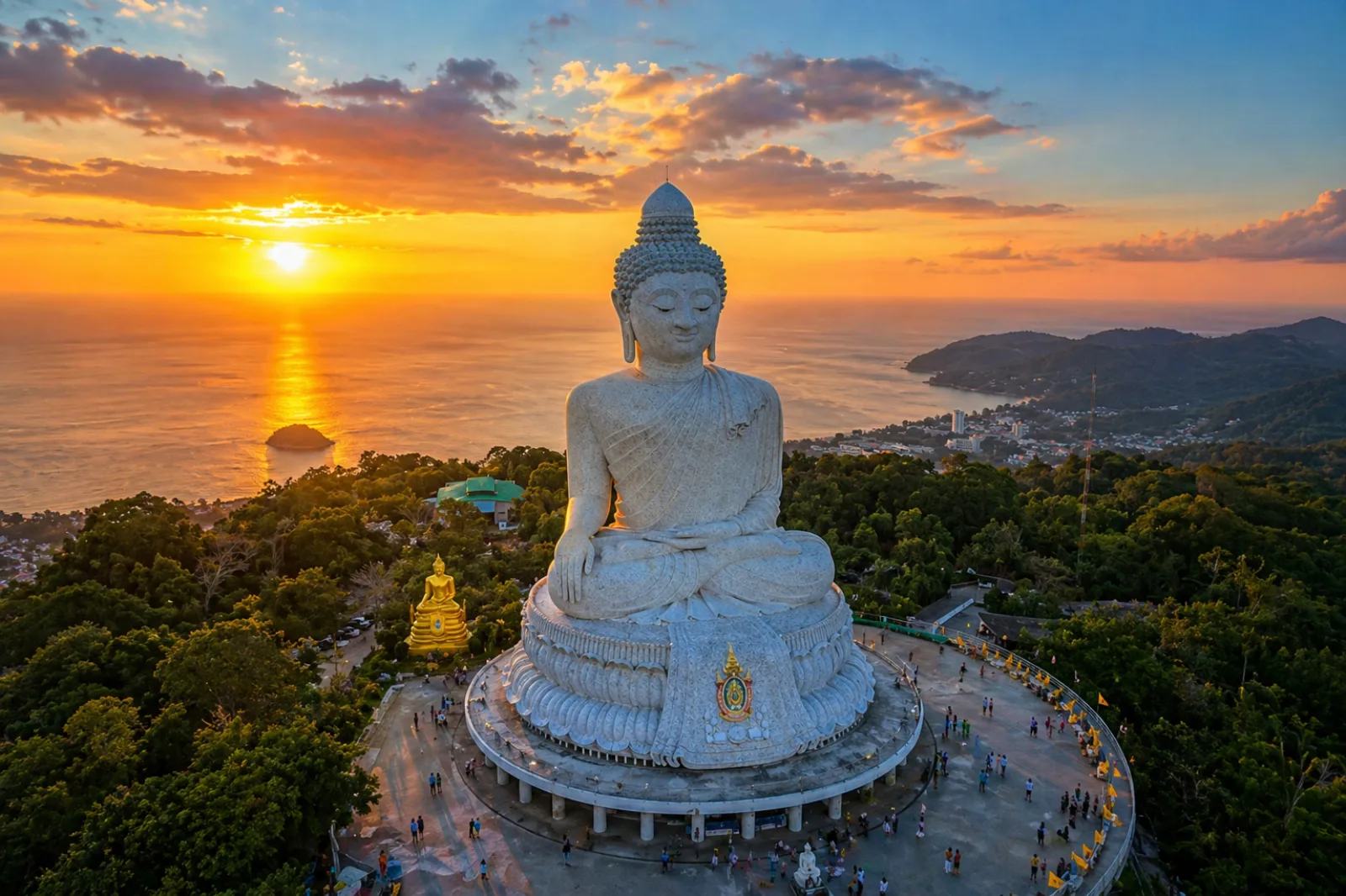 วัดพระใหญ่ ภูเก็ต จุดชมวิวสวย ไหว้พระบนยอดเขานาคเกิด